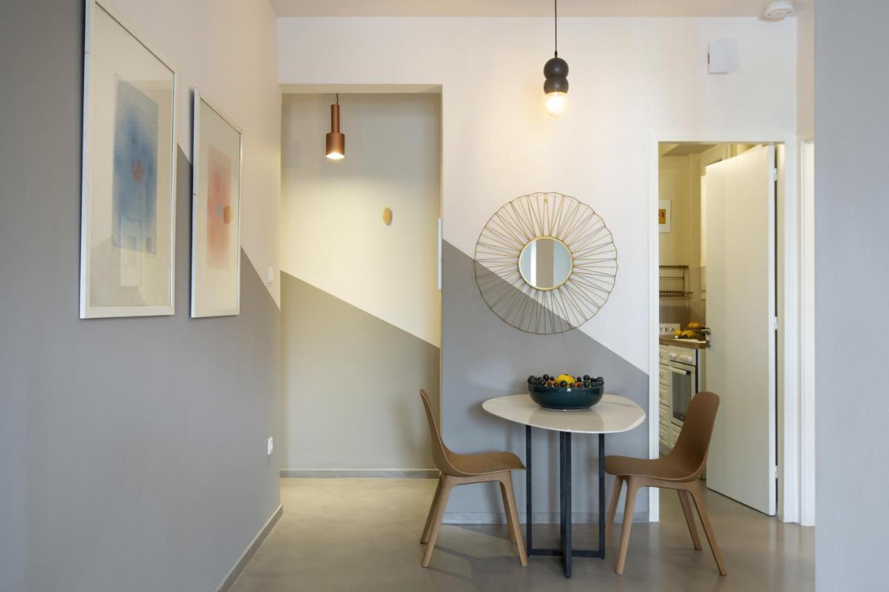 Apartamento Little Gem 2 Mins From Acropolis Museum Atenas Exterior foto